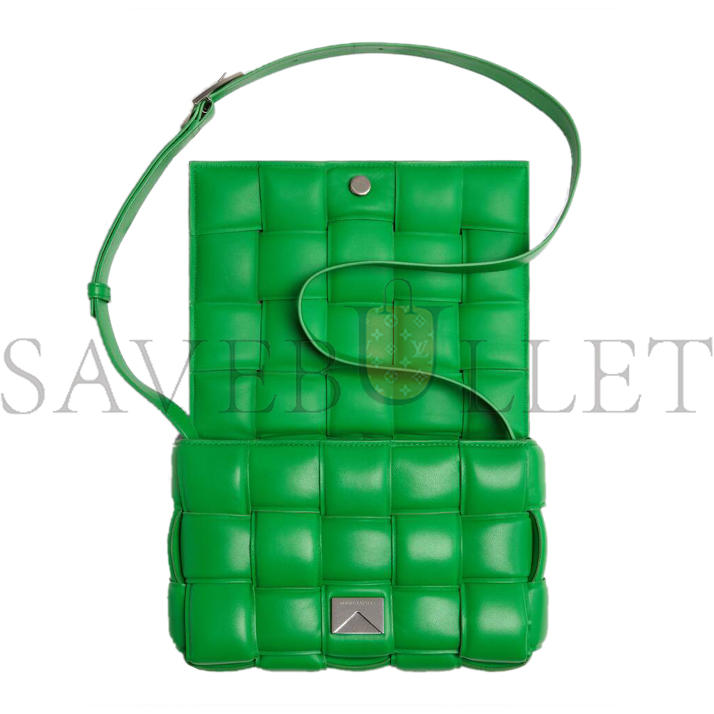 BOTTEGA VENETA PADDED CASSETTE (26*18*8cm)